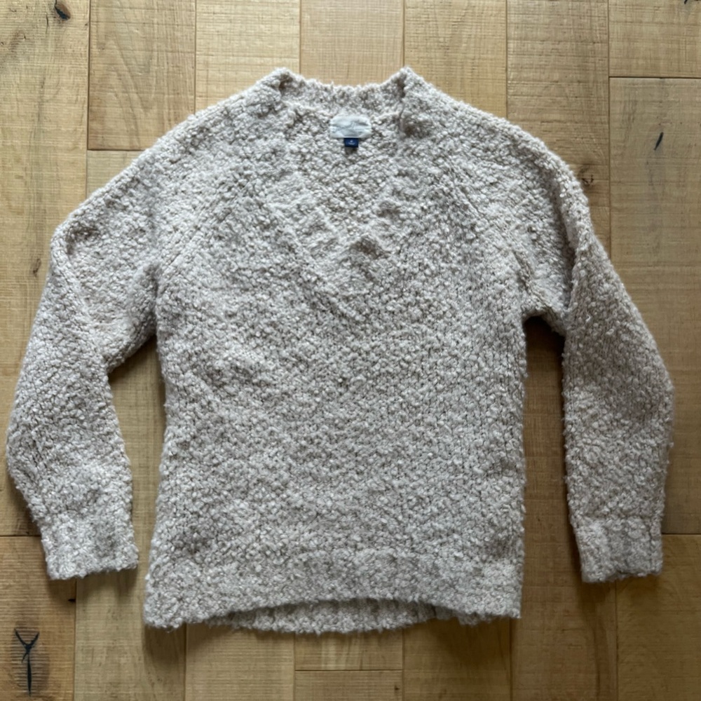 COZY Sweater🤍 Brand: American Thread, Size: M